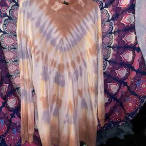 NWOT BABY DOLL DRESS WITH POCKETS AND LONG SLEEVED